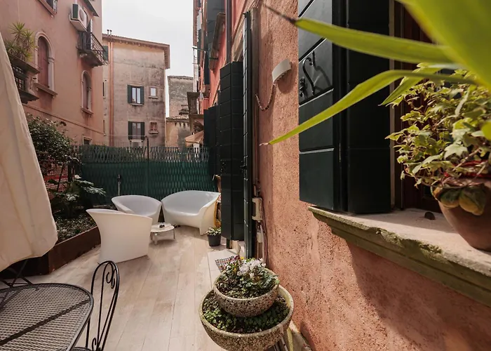 Luxury Ai Greci
